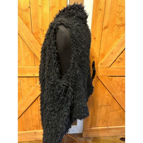 Women's L/XL Draped Chunky Faux Fur Vest Black Fall Winter Boutique - Picture 6 of 7